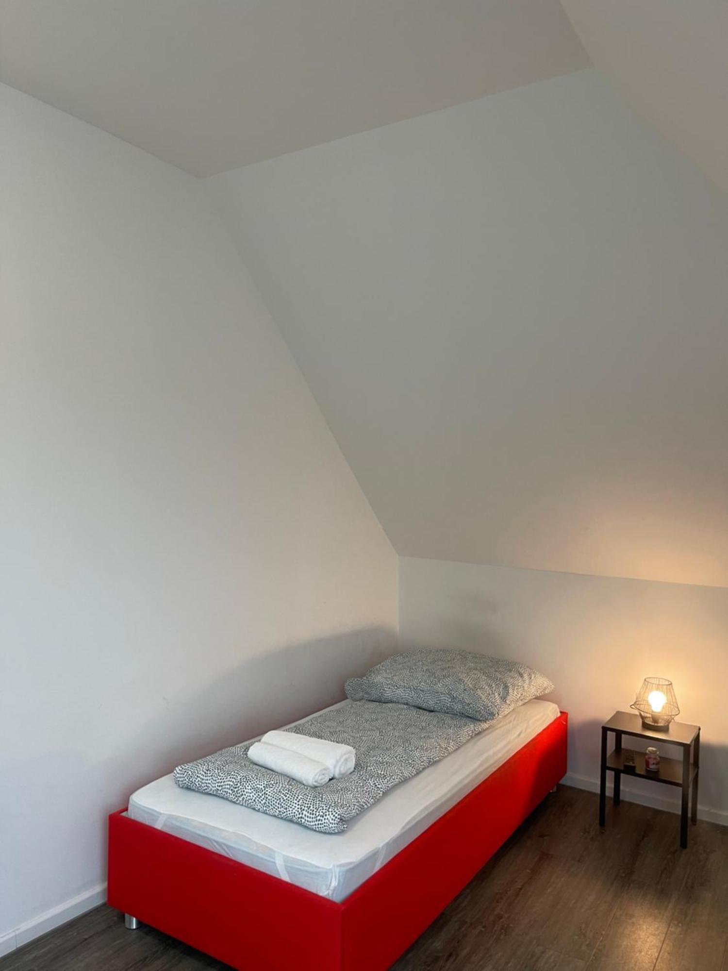 Comfortable Hostel In Wesseling Exterior foto