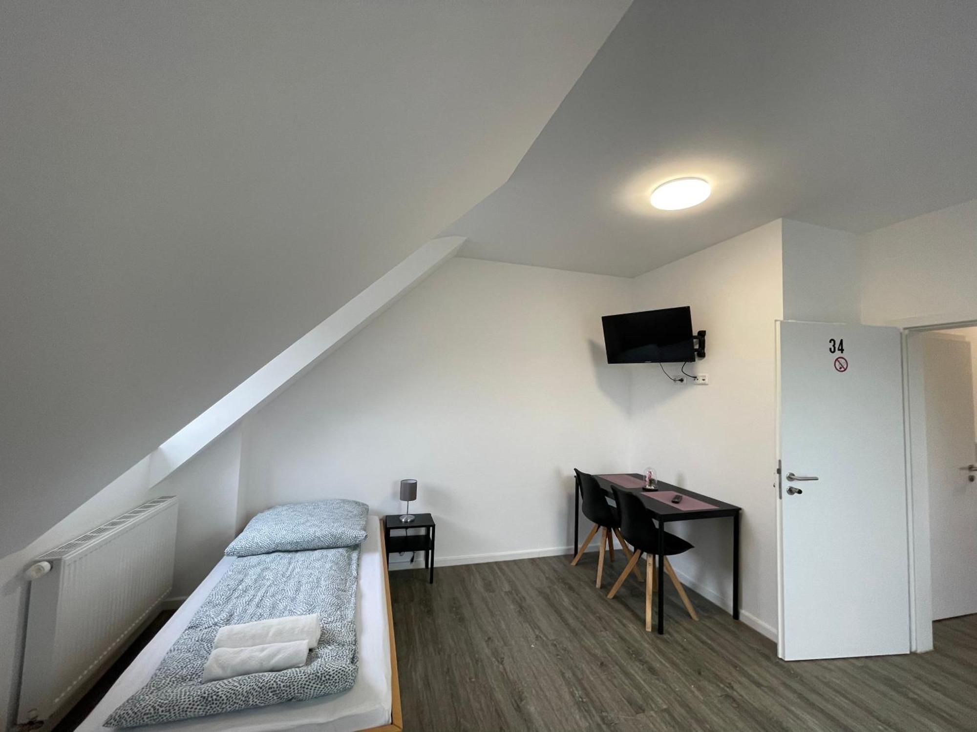 Comfortable Hostel In Wesseling Exterior foto