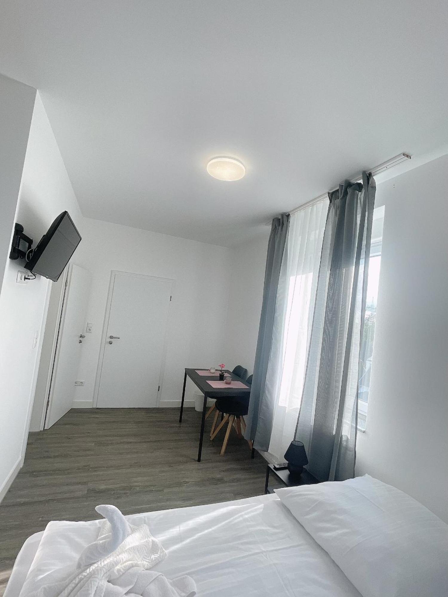 Comfortable Hostel In Wesseling Exterior foto
